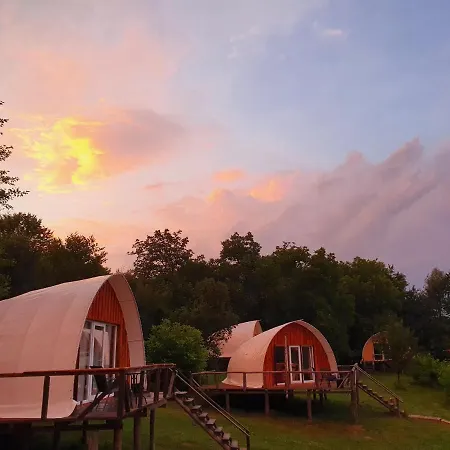 Sunrise Glamping Retreat Galesu