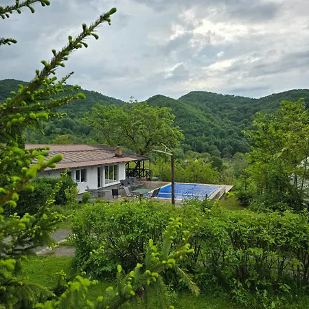 Sunrise Glamping Retreat *