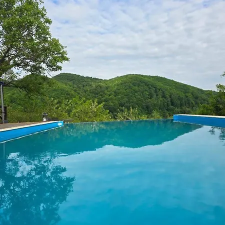 Sunrise Glamping Retreat * Galesu